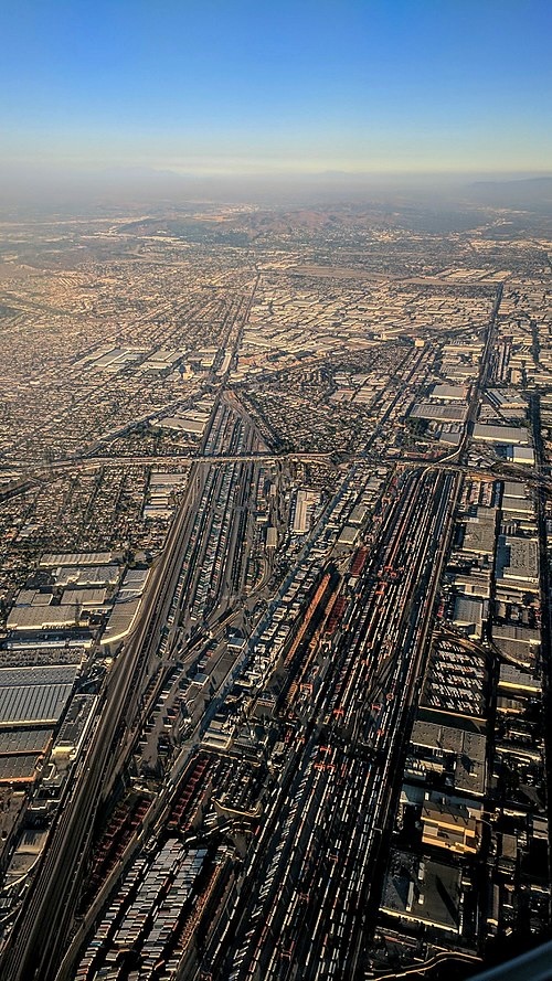 Railroad tracks in Commerce, CA, where goCarBuyer.com buys vehicles for cash in Los Angeles County.