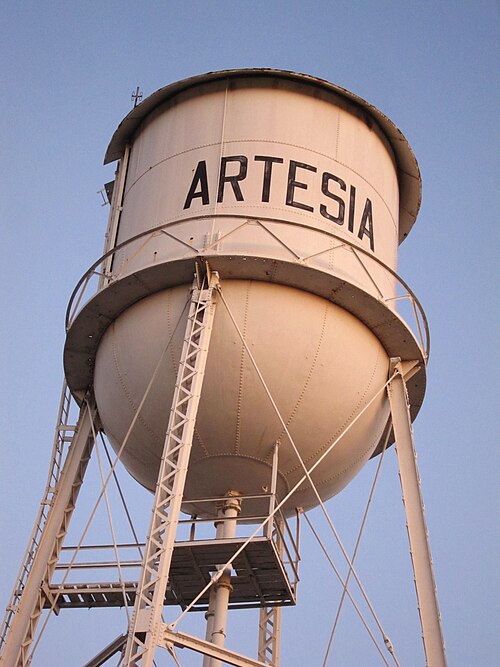 Artesia Water Tower in Artesia, CA, where goCarBuyer.com buys vehicles for cash in Los Angeles County.