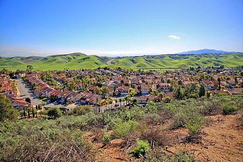 Diamond Bar hills in Diamond Bar, CA, where goCarBuyer.com buys vehicles for cash in Los Angeles County.