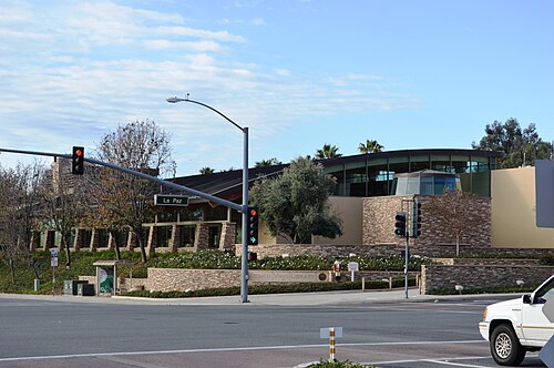 Mission Viejo Library in Mission Viejo, CA, where goCarBuyer.com offers cash-for-cars services in Orange County.