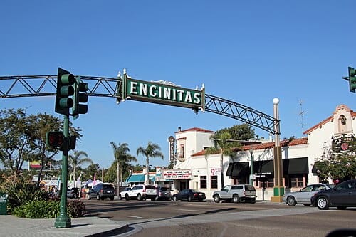 Downtown Encinitas in Encinitas, CA, where goCarBuyer.com buys vehicles for cash in San Diego County.